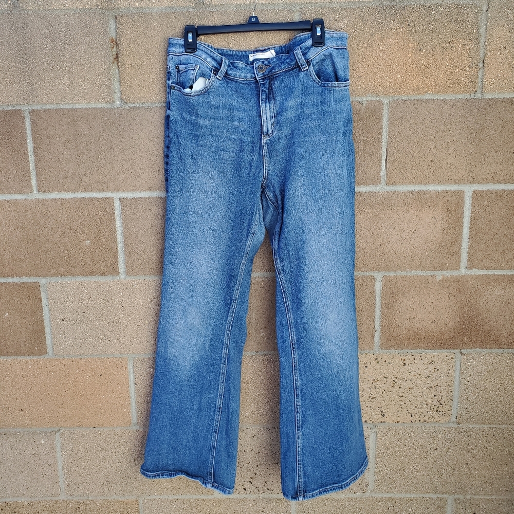 Garage flare mid rise jeans